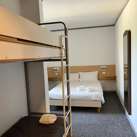 Fasthotel Montpellier Ouest - Un Fh Classic מלון 3*